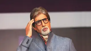 Amitabh Bachchan urges people to stop piracy Thumbnail