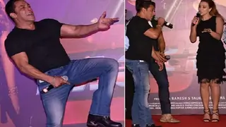 This is how Salman REACTED when asked to pose with alleged GF Iulia Thumbnail