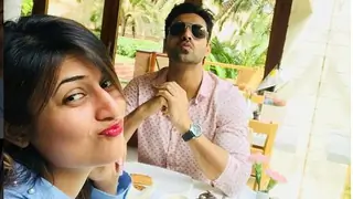 Look who SURPRISED Divyanka Tripathi on the sets of 'Yeh Hai Mohabbatein' Thumbnail