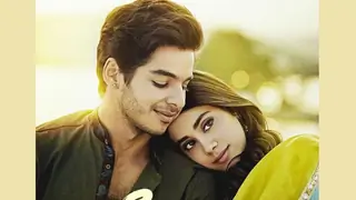 Dhadak: Janhvi & Ishaan appear to be 'DEEP IN LOVE' in New Poster Thumbnail