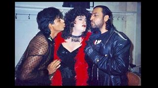 Throwback Photo: Aamir dressed as a DANCER, SRK Trying to KISS him