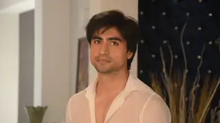 Puja Banerjee is all PRAISES for Harshad Chopda's stint in 'Bepannaah' Thumbnail