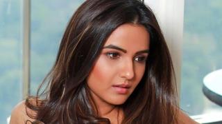 Jasmin Bhasin celebrated her birthday with CLOSE friends