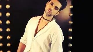 Mondays are for Memories and Motivation and Shakti Arora's throwback picture is proof! Thumbnail