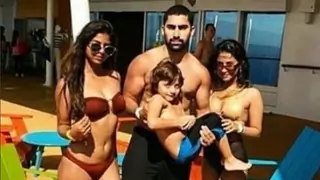 PHOTO: Suhana Khan soaks in the sun with little brother AbRam Khan Thumbnail