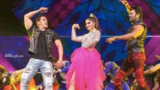 Jacqueline takes us through her Dabangg Tour Reloaded journey