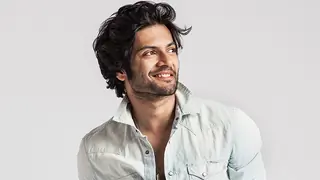 Ali Fazal goes back to school for 'Prassthanam' thumbnail