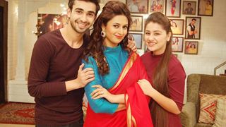 Divyanka Tripathi shared a THROWBACK picture from 'Yeh Hai Mohabbatein' and it is major nostalgia thumbnail