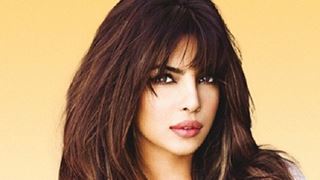 Priyanka Chopra turns 36, B-town showers the Birthday Girl with Love Thumbnail