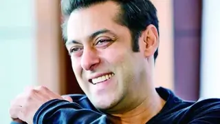 A sequel to Ready is on the charts for Salman Khan? Tells the director Thumbnail