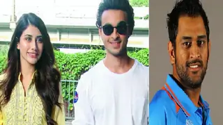 Loveratri stars Aayush and Warina get a special Invite from MS Dhoni Thumbnail