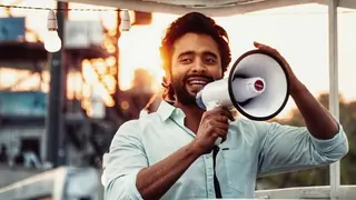 Youngistaan to Mitron: Jackky Bhagnani's Prime Minister connect! thumbnail