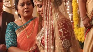 When a scene made Neelu Vaghela break down on the sets of her Sony TV show!