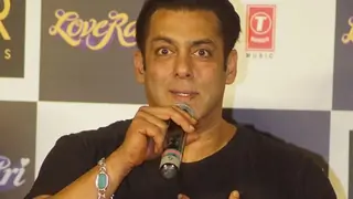 Salman Khan conceptualized entire 'Rangtaari' song: Aayush Sharma Thumbnail