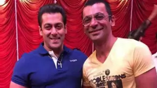 Sunil Grover is excited to work with Salman Khan Thumbnail