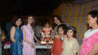 Neetu Kapoor bids adieu to 'Ganpati Bappa' with daughter Riddhima