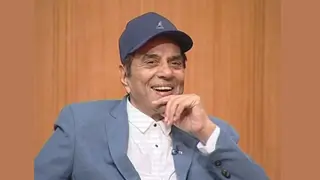 Dharmendra feels bad for 'poor star sons' thumbnail
