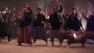 Varun Sharma grooves Govinda-Style with  Govinda himself! Thumbnail