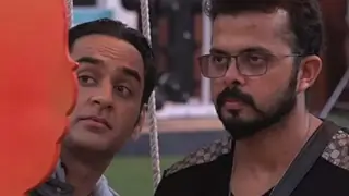 #BB12: Vikas Gupta DISAPPOINTED with Sreesanth; wants him to watch Hina Khan do the task Thumbnail