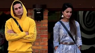 Priyank Sharma gives it back to Twitterati for questioning his friendship with Hina Khan Thumbnail