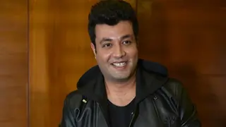 Varun Sharma aka CHUCHA aspires to work with 'Salman Khan'! Thumbnail