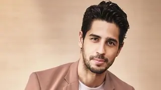 Sidharth Malhotra DECLINED two scripts from Director Imtiaz Ali Thumbnail