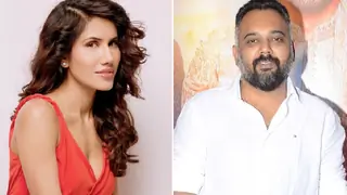 Sonnalli defends Luv Ranjan 'He has protected us from disgusting men' Thumbnail