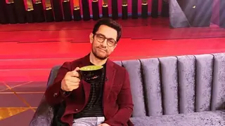 Karan Johar introduces his first SOLO guest for 'Koffee with Karan' Thumbnail