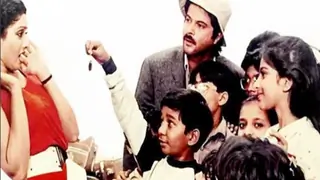 WHAT?? Sridevi did this in Mr. India's epic cockroach scene Thumbnail