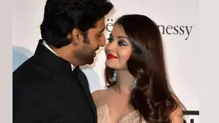 Abhishek Bachchan is in AWE with THIS pic of Wife Aishwarya Rai Thumbnail
