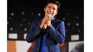 Shaan Attacked with stones for singing Bengali song at Guwahati