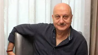 Anupam Kher quits as FTII chief thumbnail