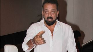 DRUNK Sanjay Dutt CAUGHT ABUSING in front of Media at his Party Thumbnail