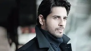 Experimenting a lot with my looks for my next films: Sidharth Malhotra Thumbnail