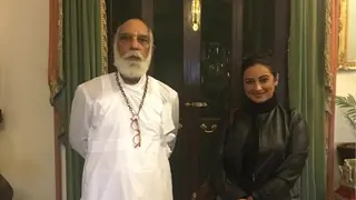 Divya Dutta invited for dinner by Maharaja of Udaipur Arvind Singh Thumbnail