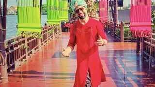 #Stylebuzz: Rithvik Dhanjani Makes For A Perfect Groomsman! Thumbnail