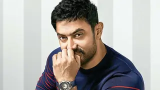 Aamir Khan pulls a huge crowd at a Chinese university! Thumbnail