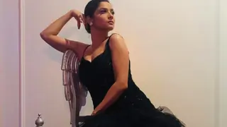 #Stylebuzz : Ankita Lokhande DAZZLES in Black Ruffles! Thumbnail
