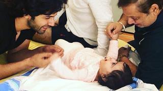 This PICTURE of Varun Dhawan along with his Neice is Full of CUTENESS Thumbnail