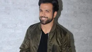 When Rithvik Dhanjani Visited The HOTEL Where Shah Rukh Khan Stayed in Mumbai for the First Time! Thumbnail