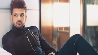 #ManCrushMonday: Karan Kundrra can pull off any style and THESE pictures are proof Thumbnail