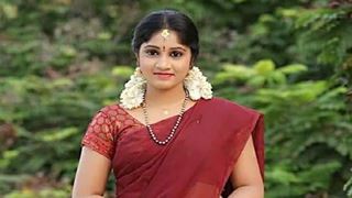 Telugu TV actress commits suicide in Hyderabad thumbnail