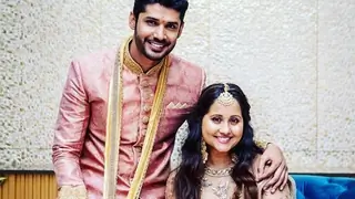 Abhishek Sharma of 'Nimki Mukhiya' to get MARRIED to Apeksha Dandekar thumbnail