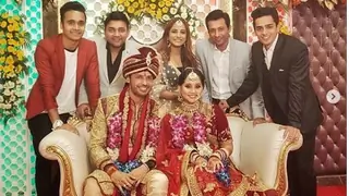 Check Out Wedding Pictures of Abhishek Sharma of 'Nimki Mukhiya' and Apeksha Dandekar! Thumbnail