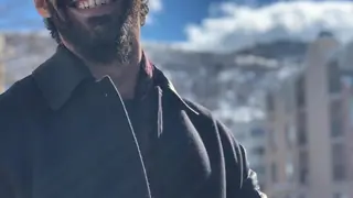THIS Curly Haired Bollywood actor is all set to make his TV debut Thumbnail