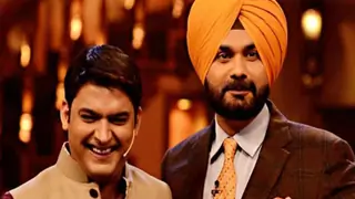 Navjot Singh Sidhu to be SACKED from Kapil Sharma Show over his remarks on Pulwama Attack Thumbnail