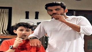Zaheer Iqbal turns a MENTOR for his young Kashmiri Co-Star in Notebook Thumbnail
