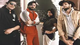 Zoya Akhtar's SUPRISE visit to theaters with her 'Gully Boy' Thumbnail