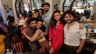 Sanaya Irani, Mohit Sehgal, Ridhi Dogra'a Saturday Night looks like SOO Much FUN Thumbnail