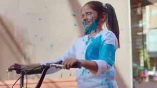 #BoycottSurfExcel: Celebs REACT to the RIDICULOUS OUTRAGE over BOYCOTTING an ad by Surf Excel